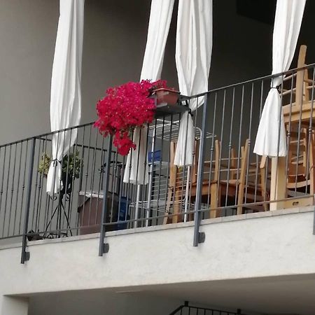 Little Family Apartment Salo Exterior photo