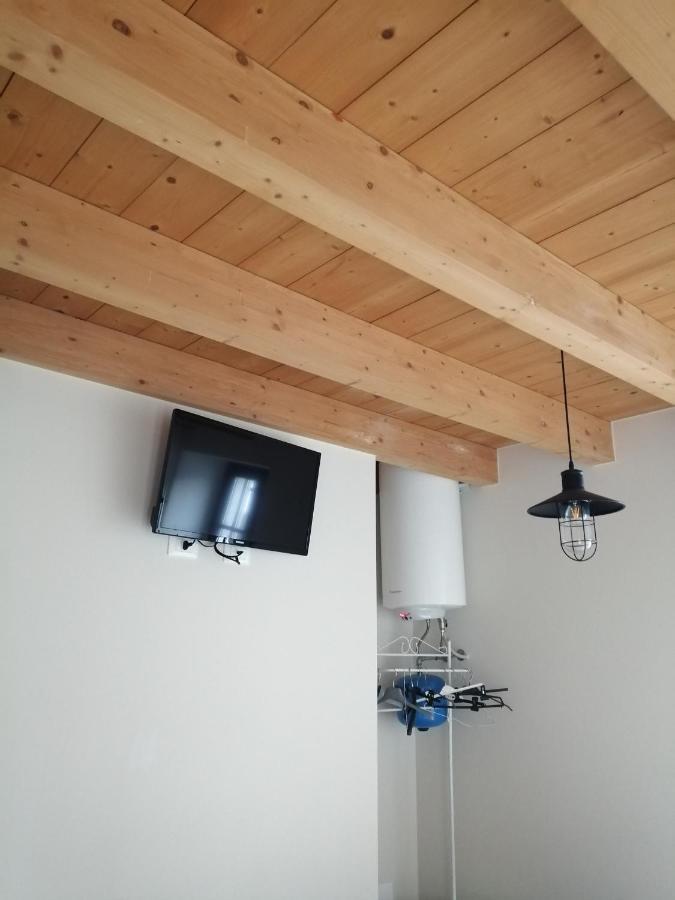 Little Family Apartment Salo Exterior photo